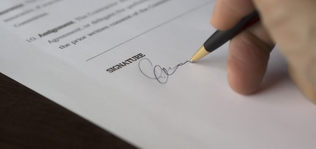 Signature d'un nouveau contrat pour changer de fournisseur d'énergie